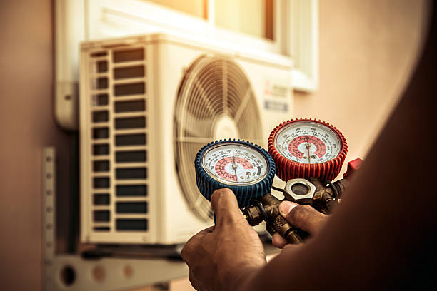 Professional Emergency Hvac technician working in Alexis, NC